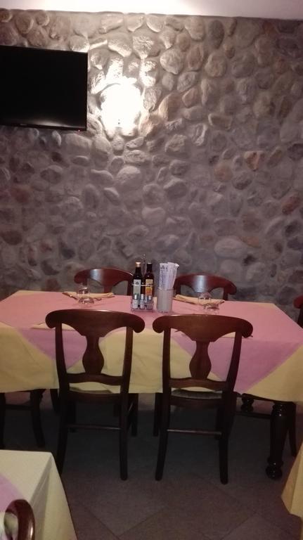 Affittacamere Battistoli Costermano Exteriör bild