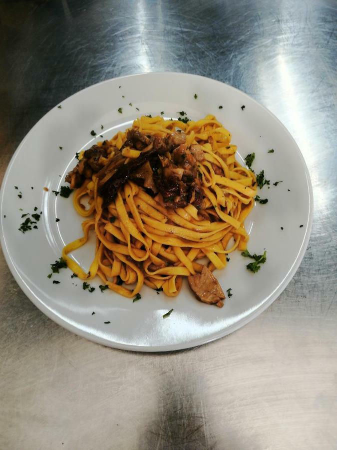 Affittacamere Battistoli Costermano Exteriör bild